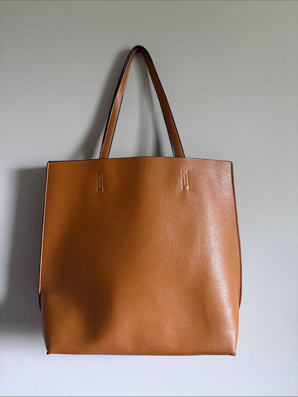 Women's Tan Leather Tote Bag - Classic Everyday Carry